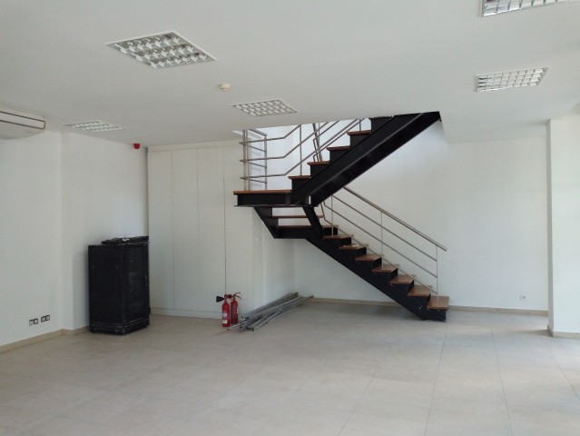 Venda ARRENDA-SE ESCRITÓRIO 180M2 DUPLEX - CORIMBA