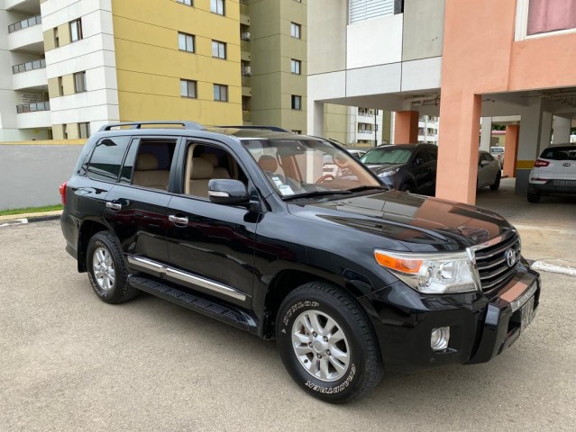 Venda Land Cruiser V8