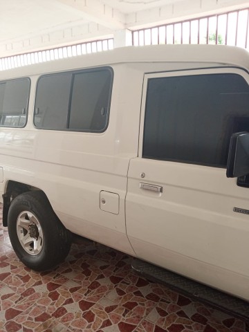 Venda Land cruiser Hz impecavèl