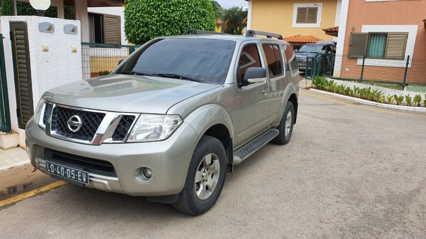 Venda Nissan Pathfinder impecavèl