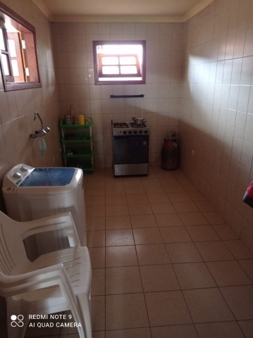Venda Vivenda t4 condomínio Bpc
