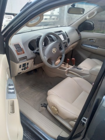 Venda TOYOYA fortunner v6 gasolina