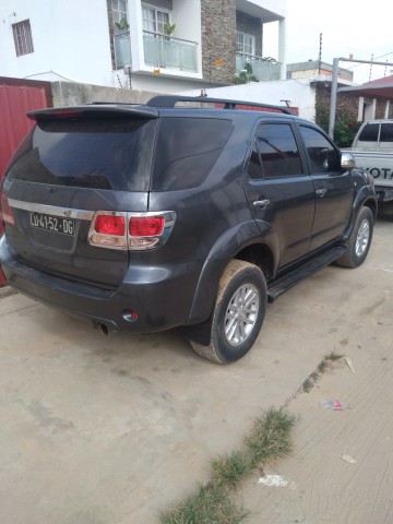Venda TOYOYA fortunner v6 gasolina
