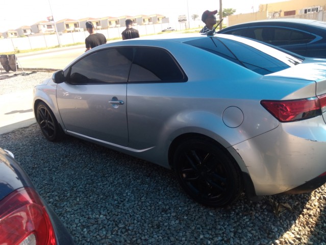 Venda Kia cerato koupe selado