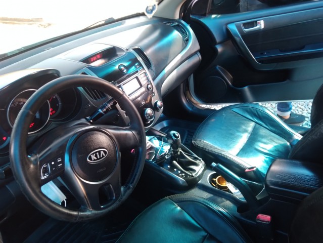 Venda Kia cerato koupe selado