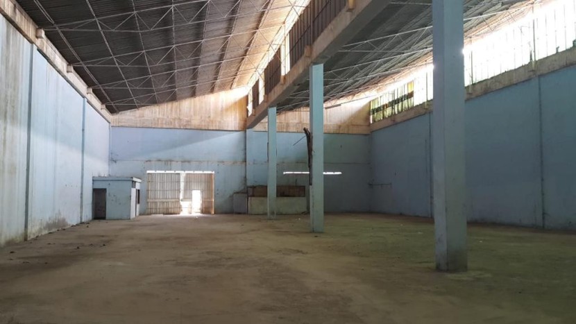 Venda Armazéns a venda