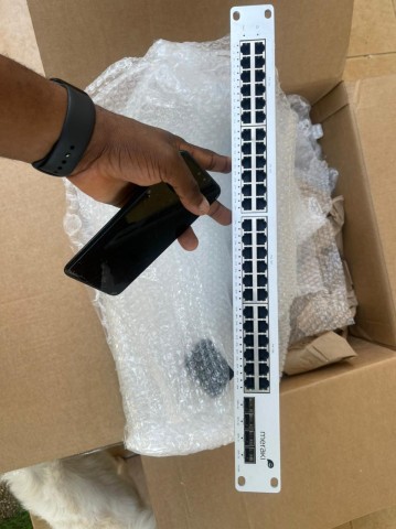 Venda SWITCH CISCO MERAKI 48P.Gb+4P/10Gb NOVO NA CAIXA