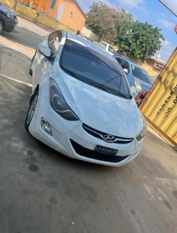 Venda HYUNDAI ELANTRA