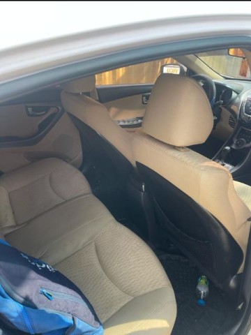 Venda HYUNDAI ELANTRA