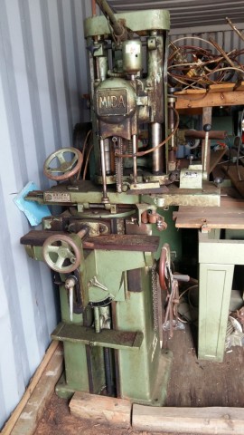 Venda Máquinas de carpintaria indústrias vendo de Portugal