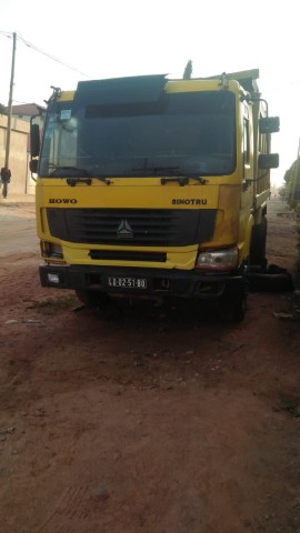 Venda Camião Basculante Sinotruck Howo