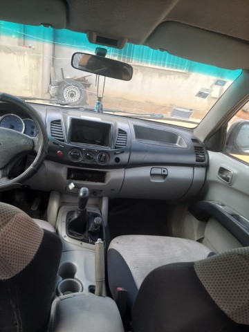 Venda Mitsubishi L200