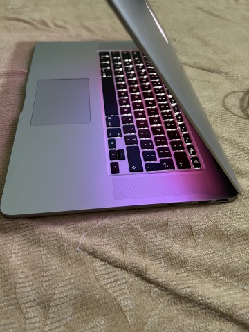 Venda MacBook Pro 15, i7, 16GB, 256gb