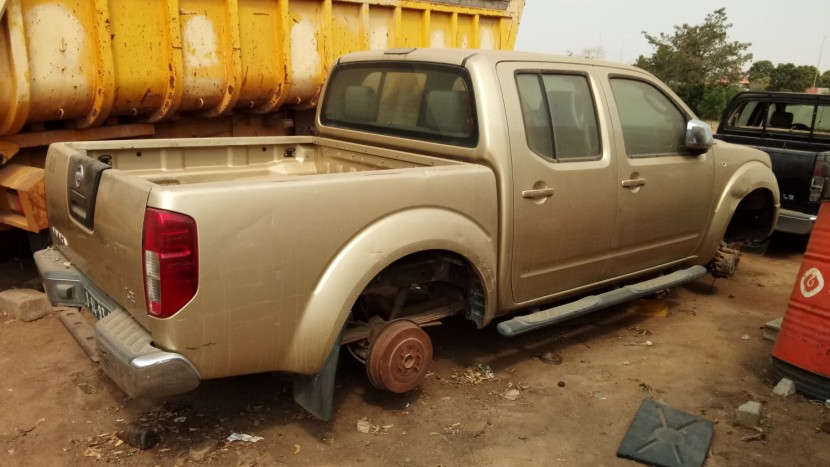 Venda Carcaça de Nissan Navara