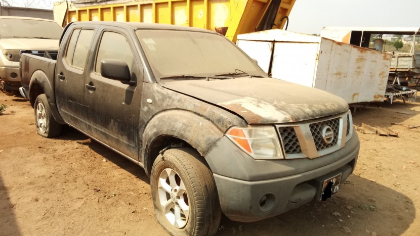Venda Carcaça de Nissan Navara LE