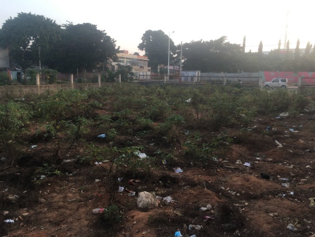 Venda *Terreno a venda*Dimensão: 60/30Já vedado *Viana/Vila ao pé da rádio difusão de Viana
