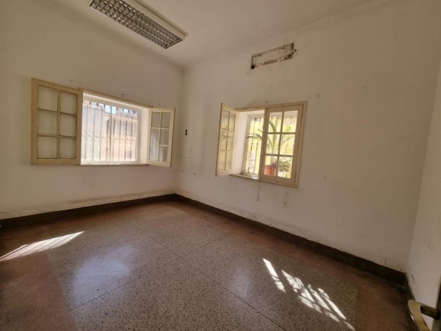 Venda Apartamento T3+1 Maianga