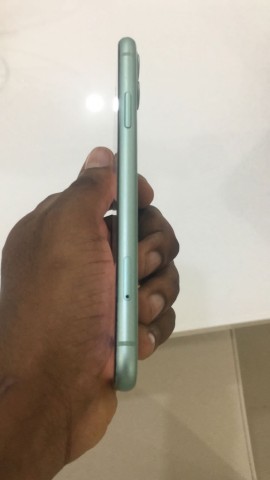 Venda IPhone 11 normal