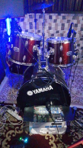 Venda Bateria semi nova 200.000