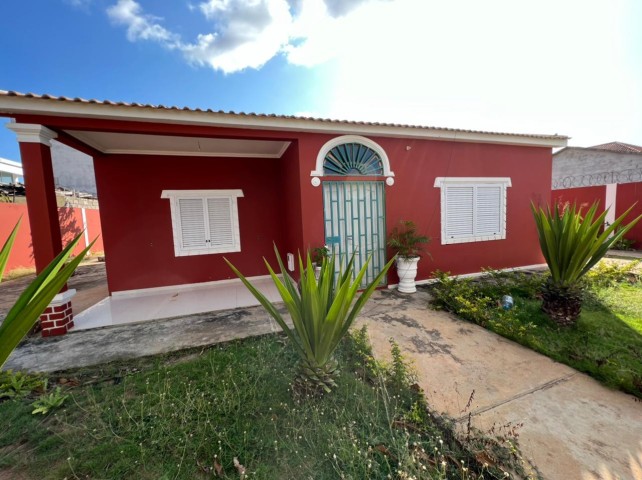 Venda VENDER: MORADIA T2 NO LAR PATRIOTA