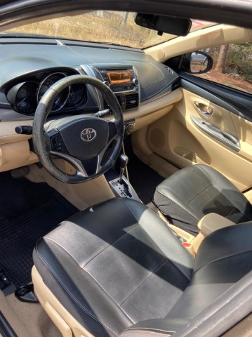 Venda Toyota yaris impecável