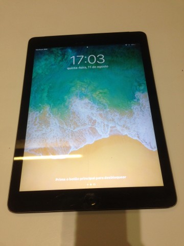 Venda Apple iPad Air 64 Gigabytes