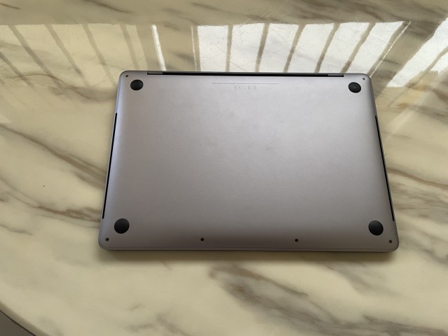 Venda MacBook Pro Touchbar 13/15 polegadas Core i7/16GB/512GB ano 2017,2018