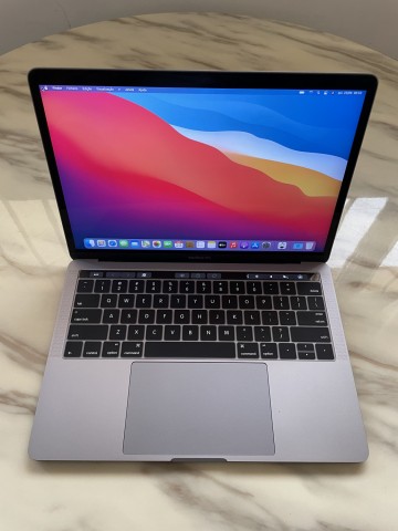 Venda MacBook Pro Touchbar 13/15 polegadas Core i7/16GB/512GB ano 2017,2018