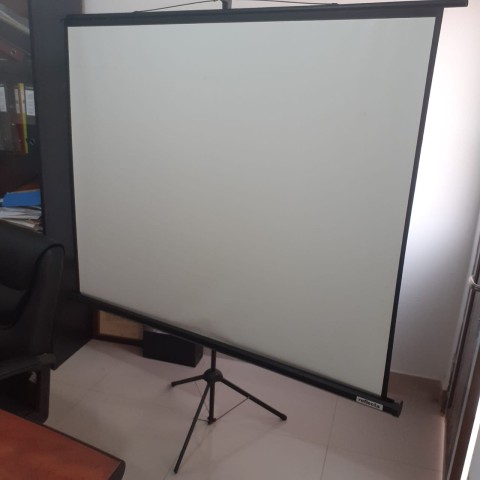 Venda Tela projectora