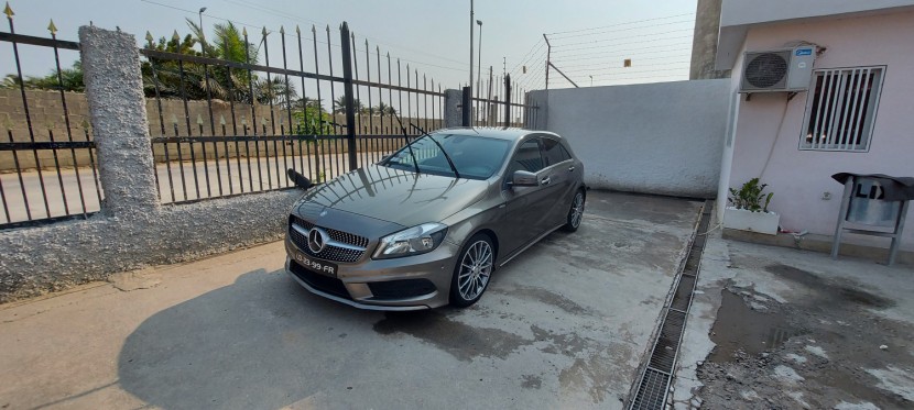 Venda Mercedes Benz A200 AMG