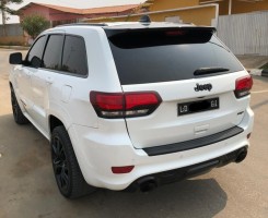 Comprar Cherokee JEEP SRT8 impecável