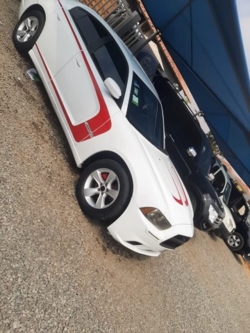 Venda Dodge challeng 5.7 v6 impecável