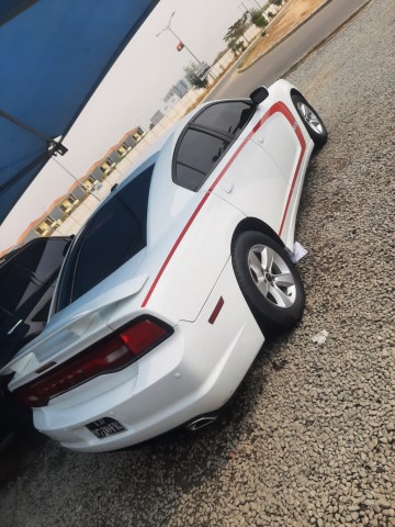 Venda Dodge challeng 5.7 v6 impecável