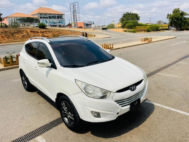 Venda Yhundai tucson branquinho limpo