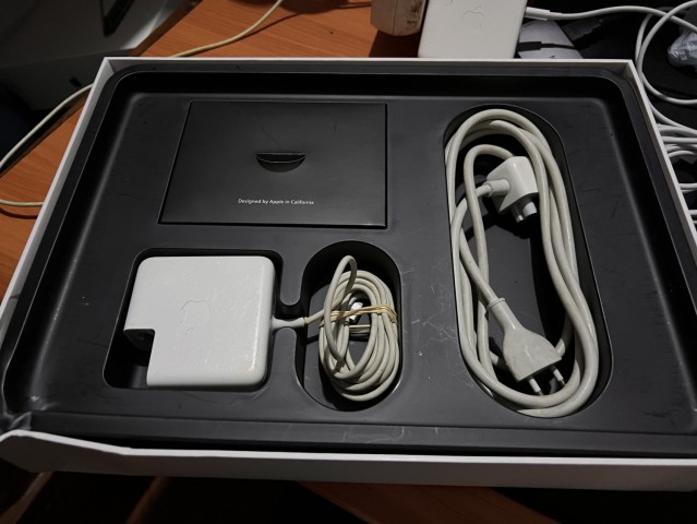Venda Macbook Pro 2015 | 250 GB SSD | Core I5