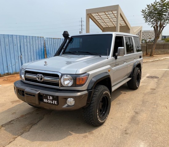 Venda *Toyota Land Cruise