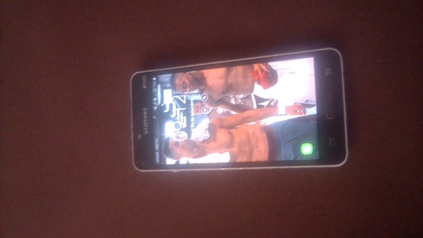 Venda Samsung 4gb 30.000kz