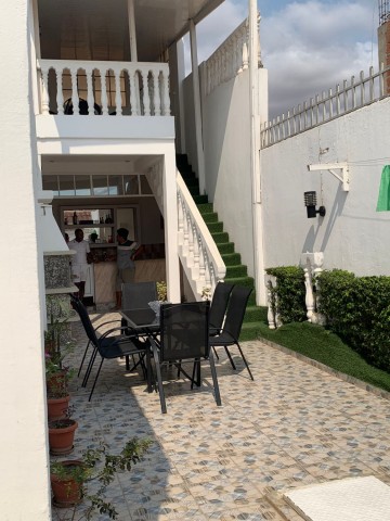 Venda Vivenda V3 + suites no zango 0