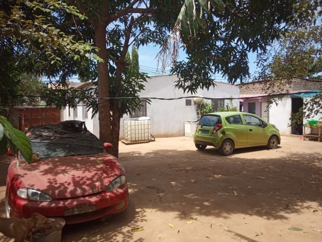 Venda Moradia T3 e Anexos T2;T1