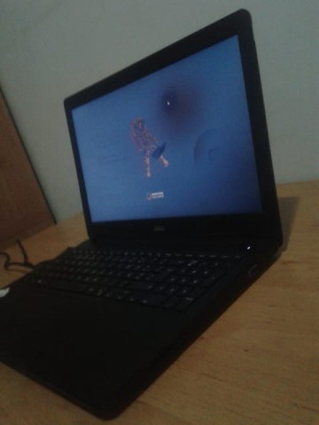 Venda PC PORTÁTIL DELL LATITUDE 3590