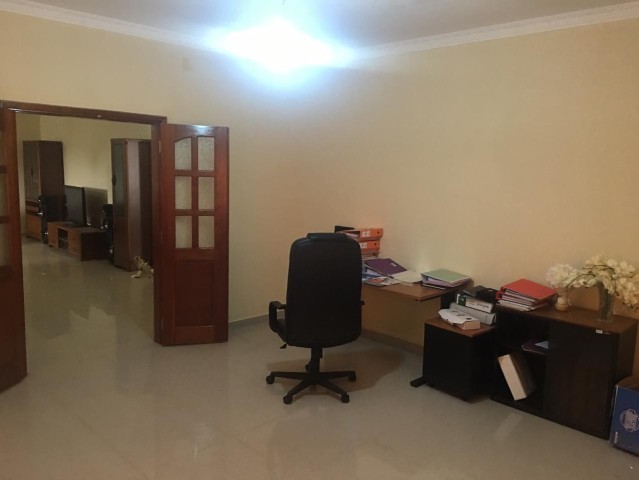 Venda Vende-se Uma Vivenda V4