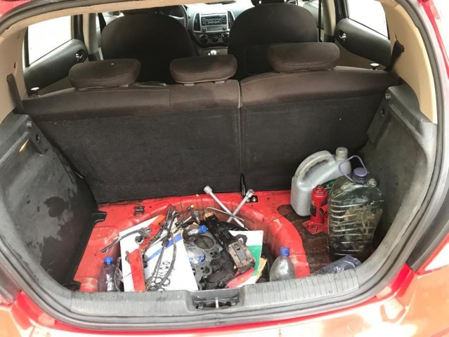 Venda Hyundai i20 - Vermelho
