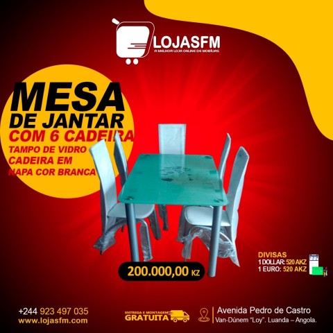 Venda MESA DE JANTAR COM 06 CADEIRAS TAMPO DE VIDRO CADEIRA EM NAPA COR BRANCA