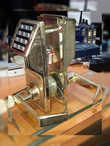 Venda Fechadura Codificada Para Portas De Madeiras
