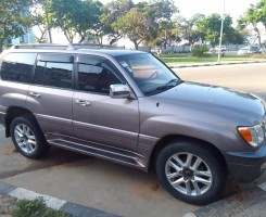 Comprar Lexus LX 470 V8, em planas condições