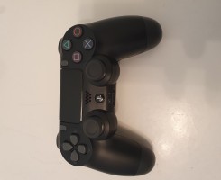 A venda Comando Ps4 Novo e Usado