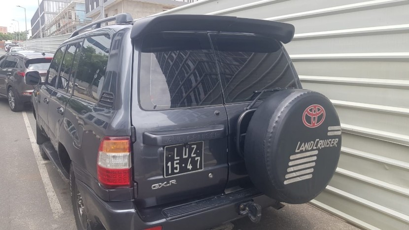 Venda Toyota Lander Cruiser V8