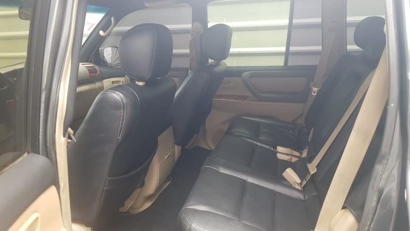 Venda Toyota Lander Cruiser V8