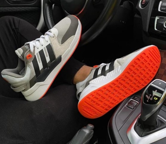 Venda Tênis Adidas
