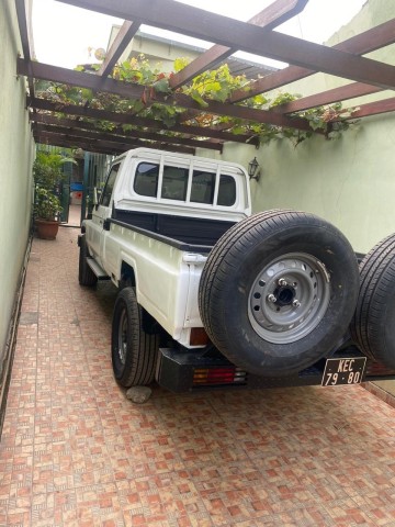 Venda Toyota Land Cruiser (Cabine Simples)